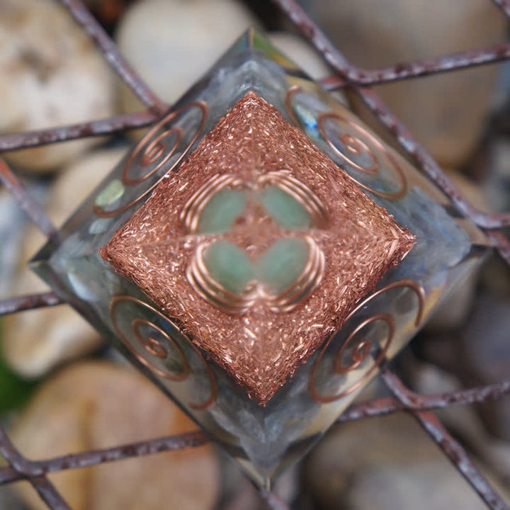 Piramide di orgone di labradorite con prisma esagonale in avventurina verde Olivenorma 