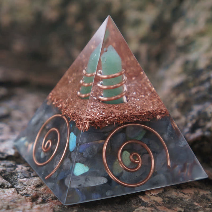 Piramide di orgone di labradorite con prisma esagonale in avventurina verde Olivenorma 