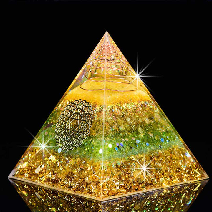 Olivenorma "Buona fortuna nell'anno" Piramide di orgone di peridoto citrino