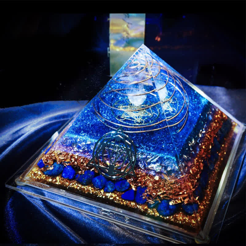 Olivenorma "Mare Stellato" Piramide di Orgone di Lapislazzuli di Cristallo Trasparente