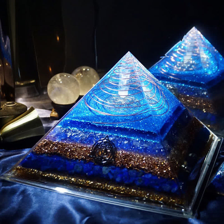 Olivenorma "Mare Stellato" Piramide di Orgone di Lapislazzuli di Cristallo Trasparente