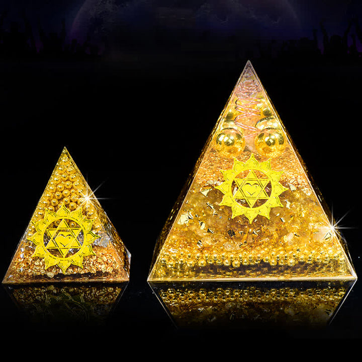 Olivenorma "Attrazione della ricchezza" Piramide di cristallo trasparente di orgone citrino 
