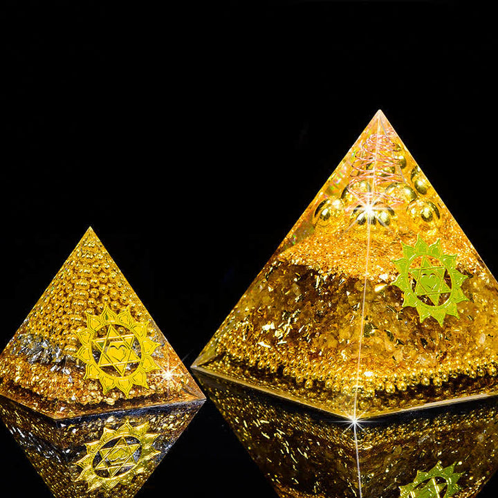 Olivenorma "Attrazione della ricchezza" Piramide di cristallo trasparente di orgone citrino 