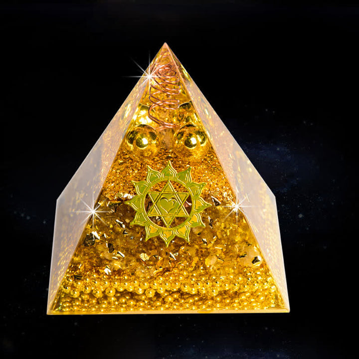 Olivenorma "Attrazione della ricchezza" Piramide di cristallo trasparente di orgone citrino 