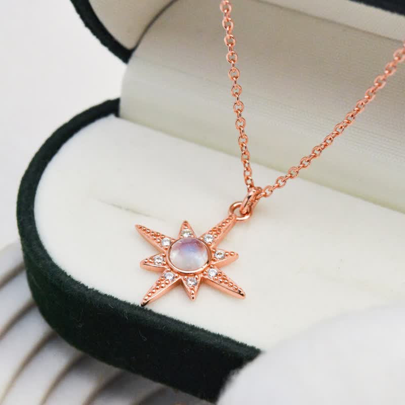 Collana con ciondolo a forma di stella a otto punte in zircone bianco e pietra di luna Olivenorma