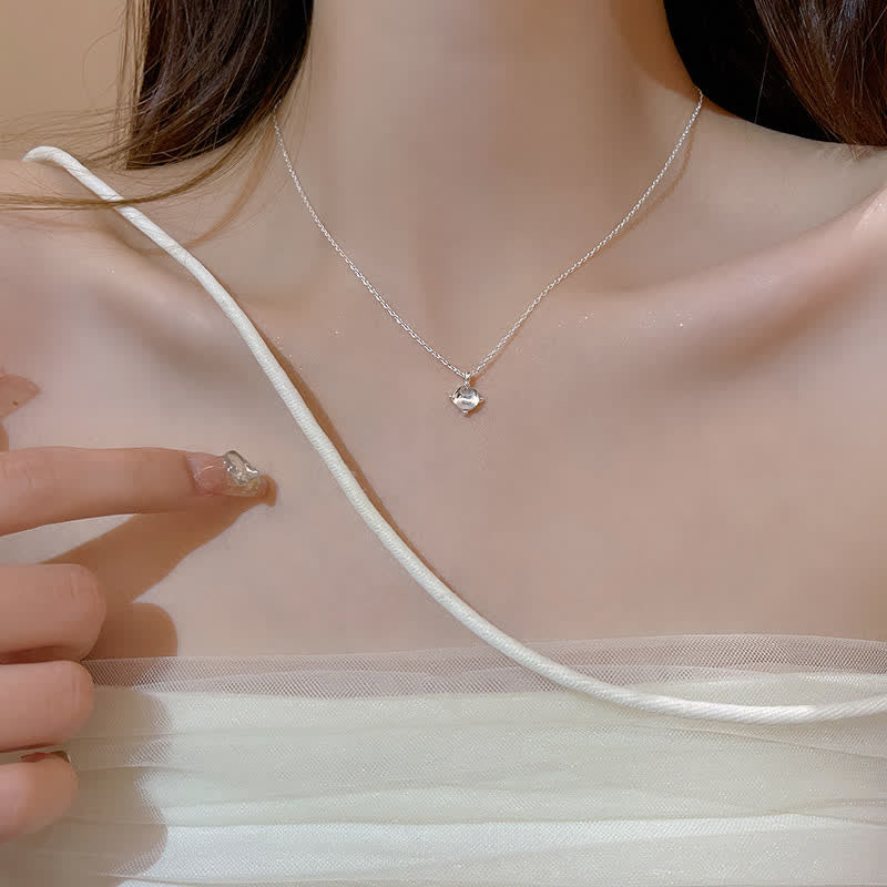 Collana con ciondolo a forma di cuore in zircone bianco opale Olivenorma
