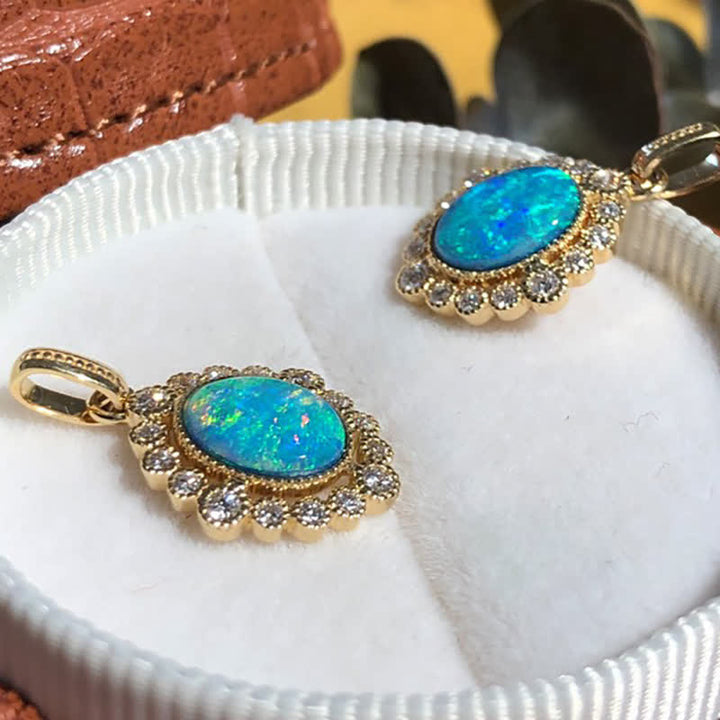 Collana con ciondolo ovale inciso in blu opale Olivenorma