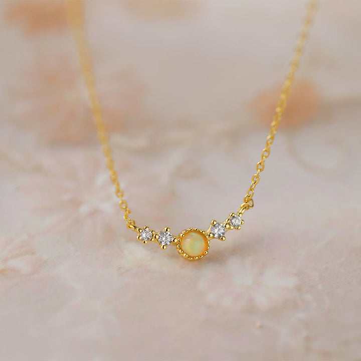 Collana con ciondolo lungo in zircone bianco opale Olivenorma 