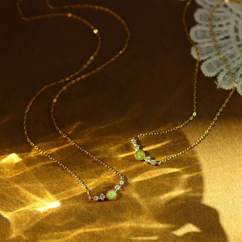 Collana con ciondolo lungo in zircone bianco opale Olivenorma 