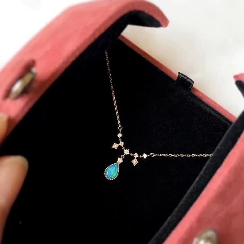 Collana con ciondolo a goccia d'acqua in zircone bianco e blu Olivenorma 