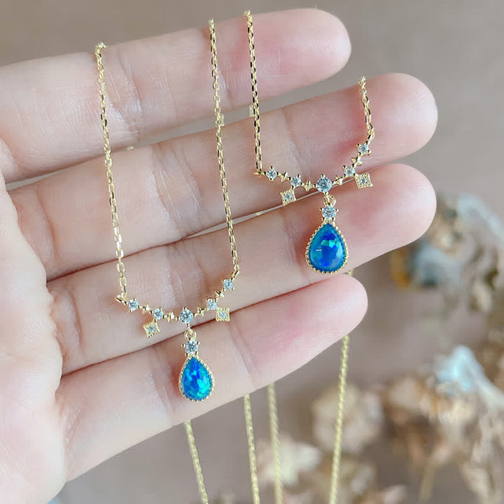 Collana con ciondolo a goccia d'acqua in zircone bianco e blu Olivenorma 