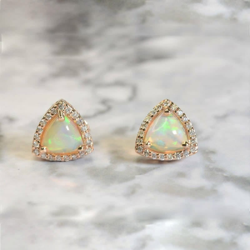 Oliveno Orecchinirma in argento 925 con forma triangolare in opale