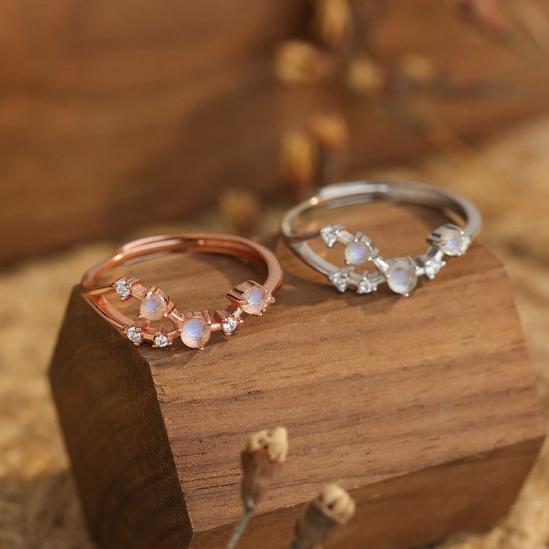 Anello con simbolo zodiacale in pietra di luna naturale Olivenorma