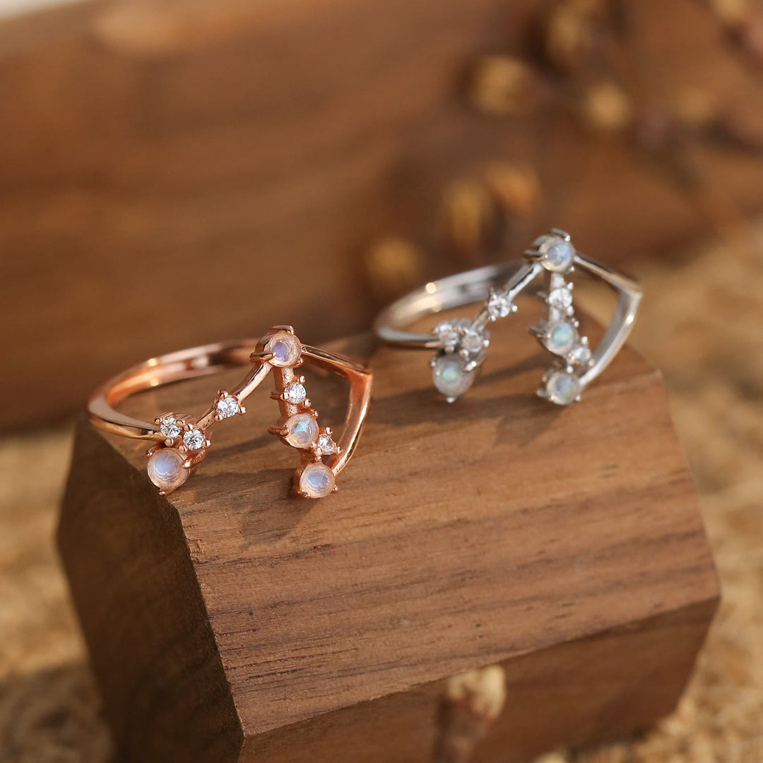 Anello con simbolo zodiacale in pietra di luna naturale Olivenorma