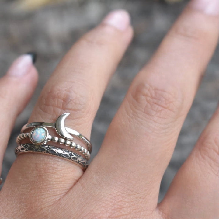 Olivenorma Vintage Crescent Moon Anello in tre pezzi con opale