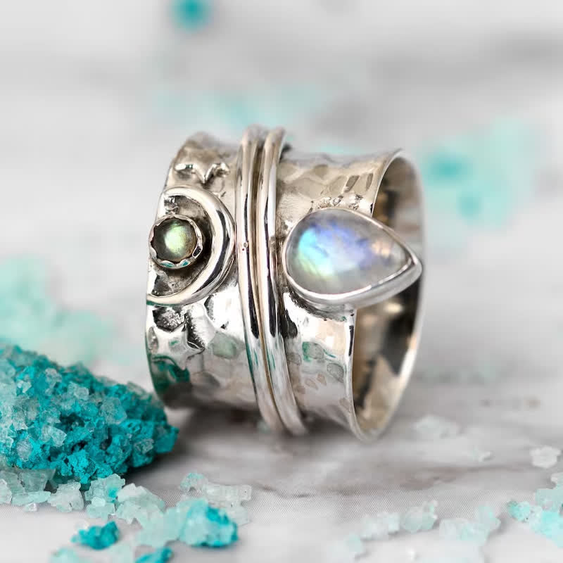 Anello con faccia larga e stella di luna in pietra di luna bohémien Olivenorma