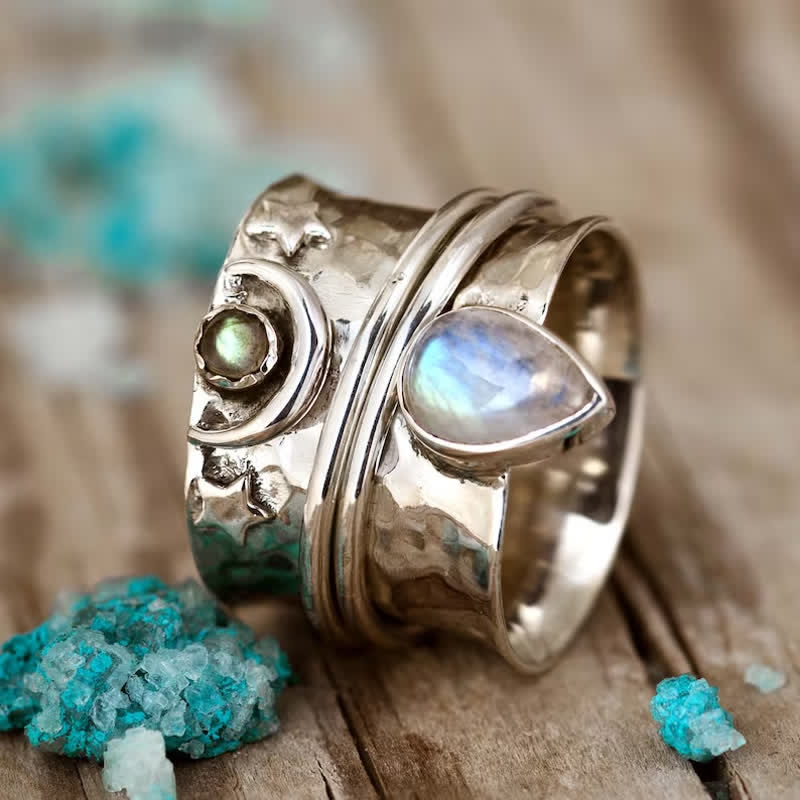 Anello con faccia larga e stella di luna in pietra di luna bohémien Olivenorma