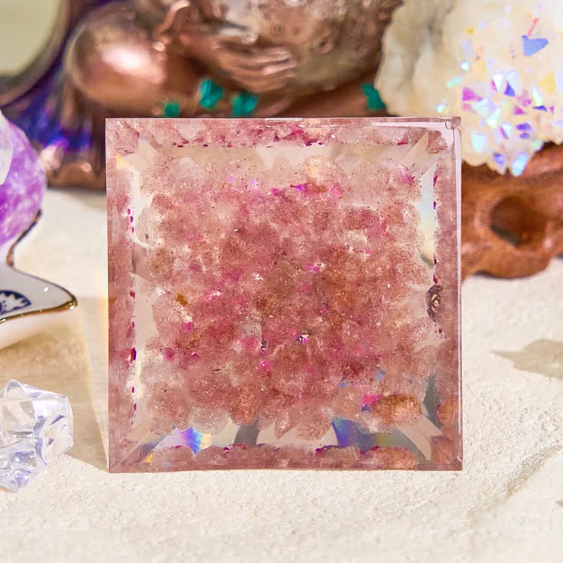 Piramide di orgone in quarzo rosa Olivenorma e quarzo fragola