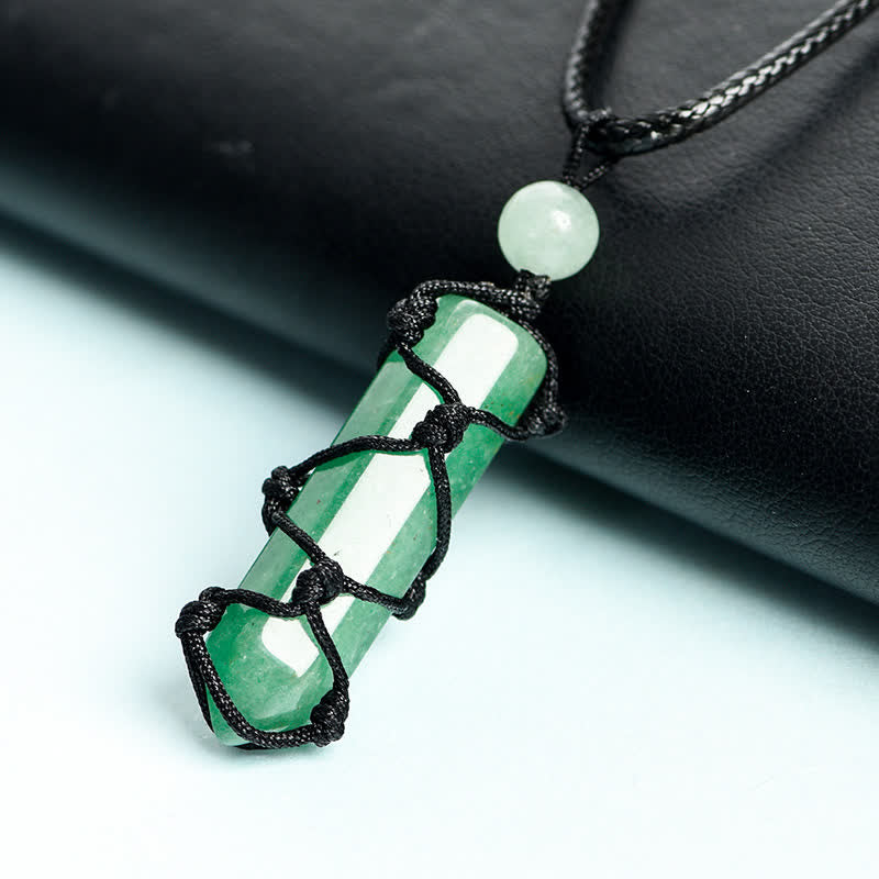 Collana con ciondolo a forma di nodo con borsa in rete intrecciata a colonna di cristallo Olivenorma