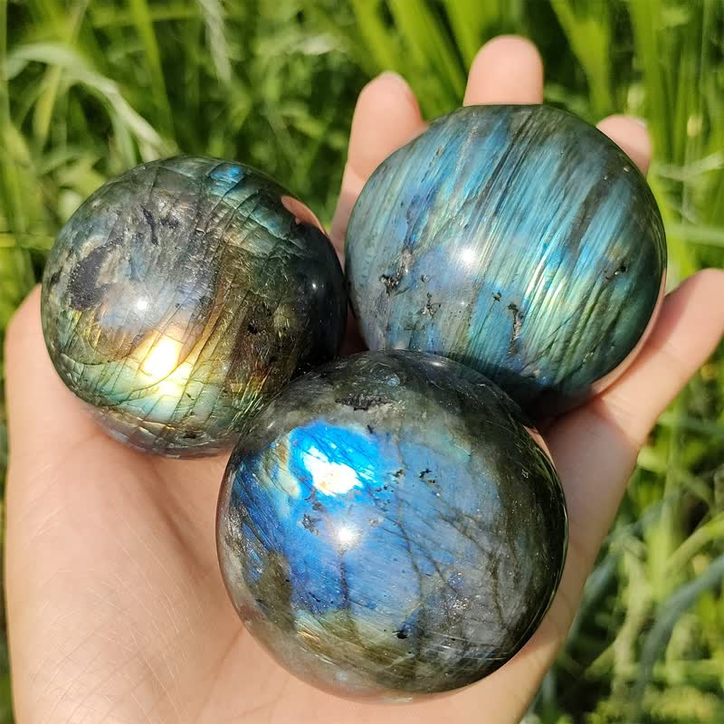 Sfera di cristallo di labradorite naturale Olivenorma