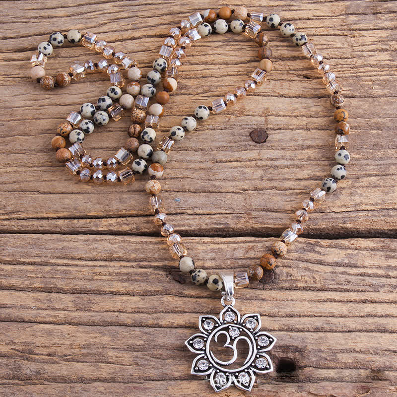 Olivenorma Collana con ciondolo con simbolo Om in perline di pietra naturale da 8 mm