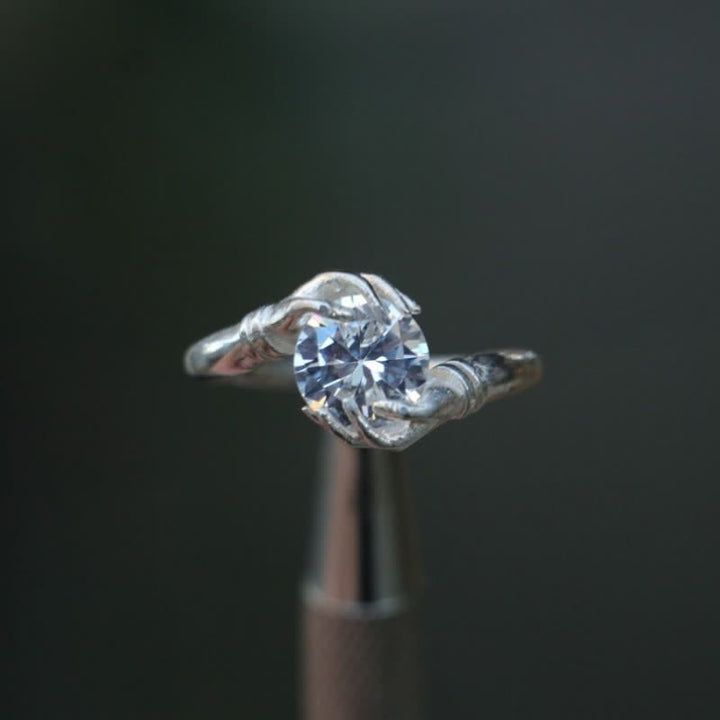 Olivenorma "Il segreto del cosmo" - Anello con pietra preziosa di cristallo