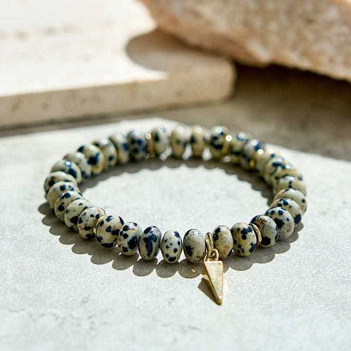 Bracciale con ciondolo triangolare in perline di diaspro dalmata Olivenorma