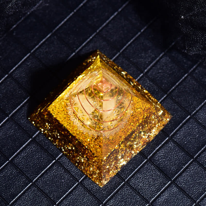 Piramide di orgone di malachite cristallina Olivenorma