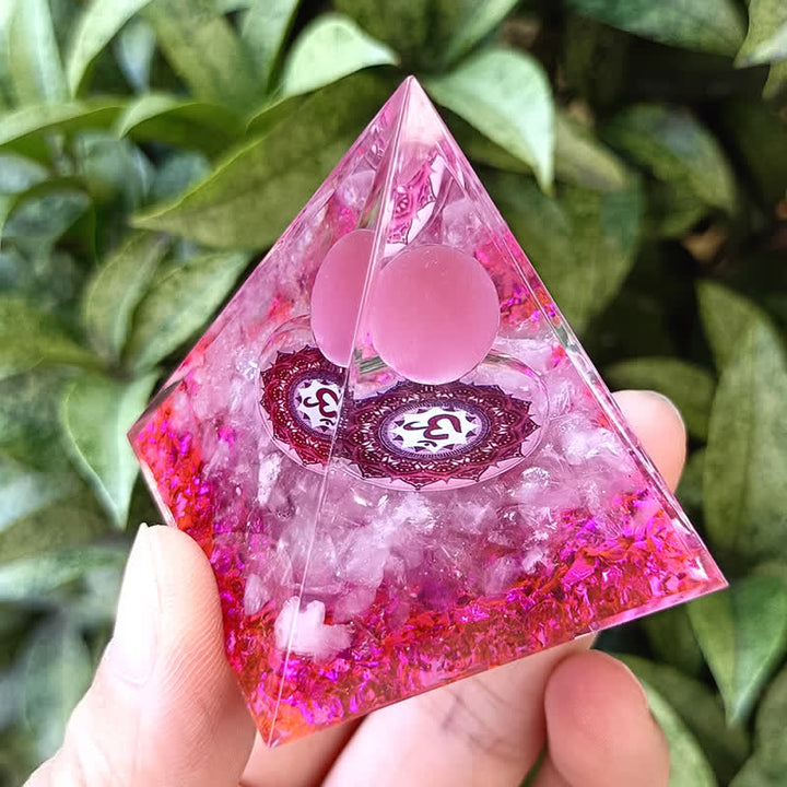 Olivenorma 5m Piramide di Orgone in Pietra Occhio di Gatto Rosa