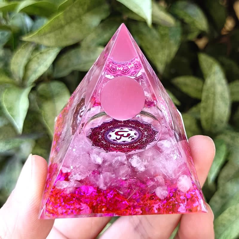 Olivenorma 5m Piramide di Orgone in Pietra Occhio di Gatto Rosa