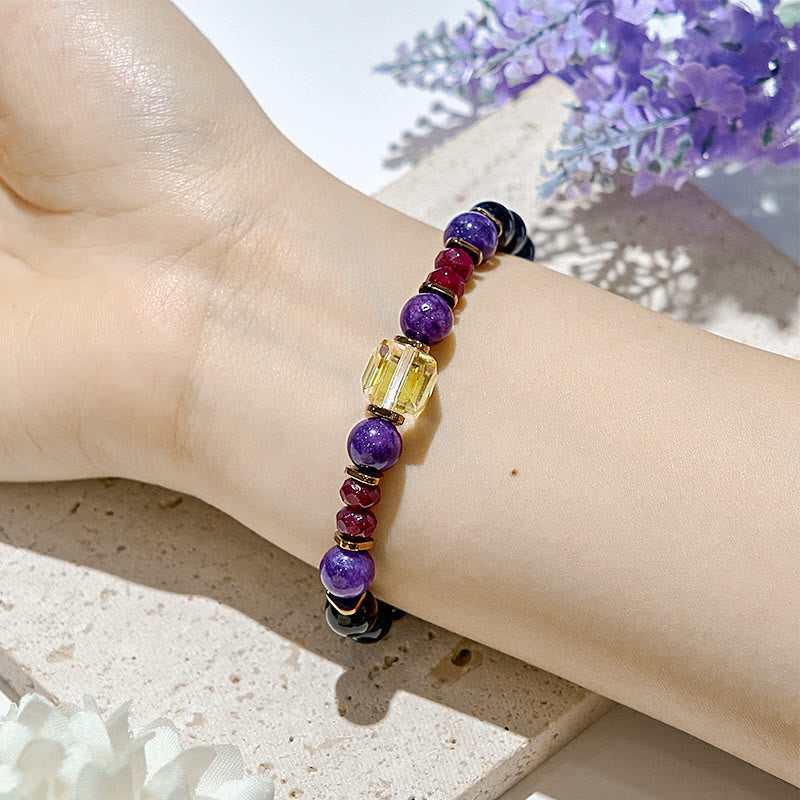 Bracciale elastico con portafortuna perline in pietra naturale Olivenorma 