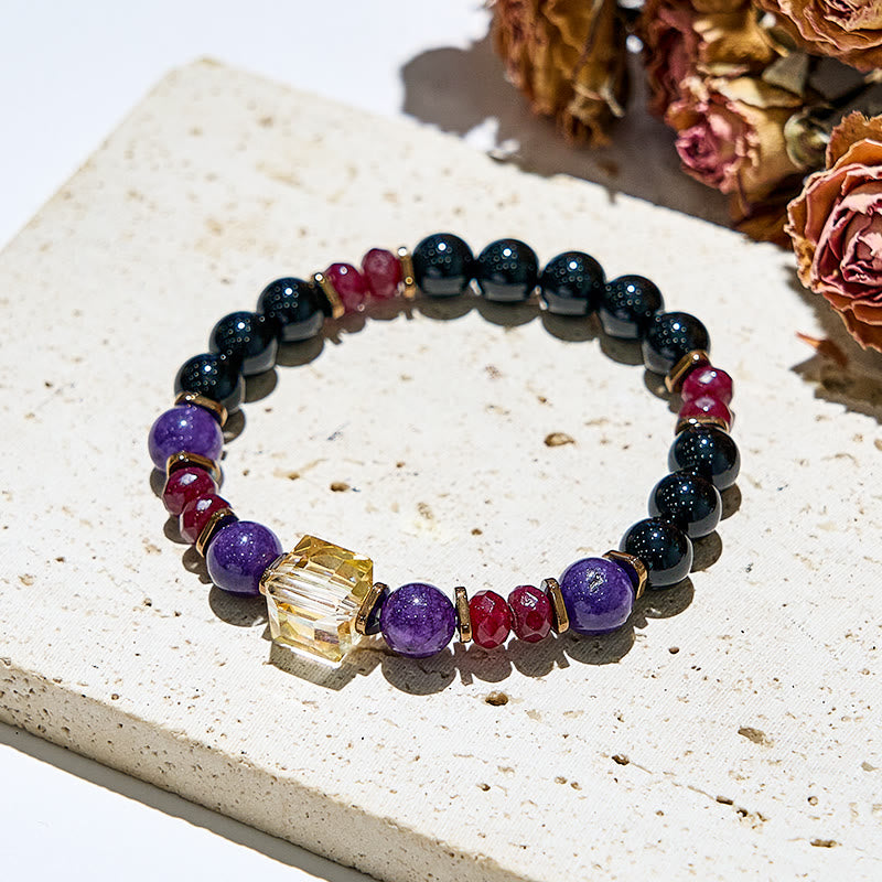 Bracciale elastico con portafortuna perline in pietra naturale Olivenorma 