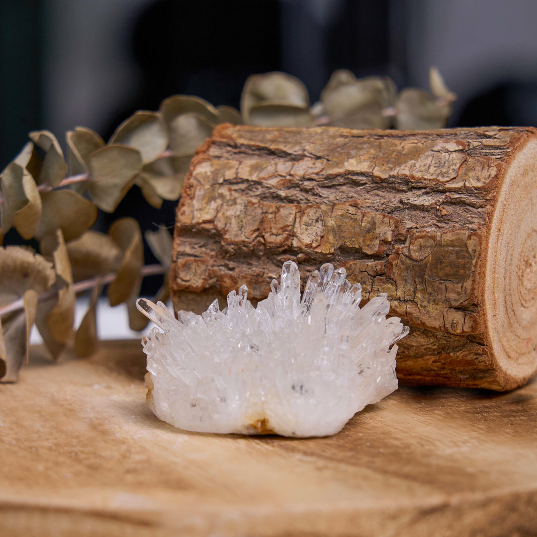 Cluster di cristalli di guarigione energetica di quarzo trasparente naturale Olivenorma