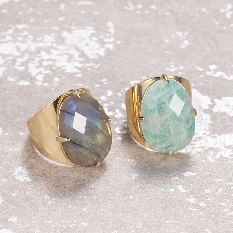 Anello regolabile con pietra curativa naturale sfaccettata Olivenorma