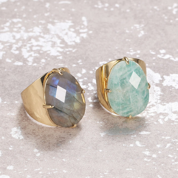 Anello regolabile con pietra curativa naturale sfaccettata Olivenorma