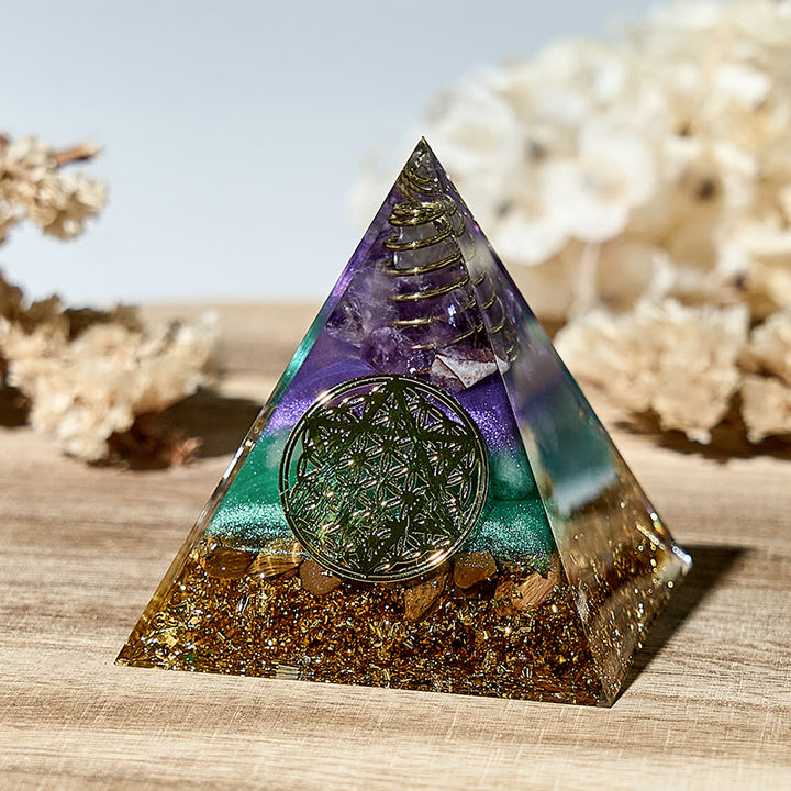 Olivenorma Piramide di Orgone con pietra preziosa del Fiore della Vita fatta a mano