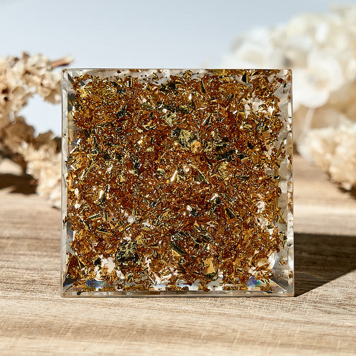 Olivenorma Piramide di Orgone con pietra preziosa del Fiore della Vita fatta a mano