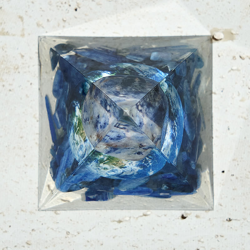 Olivenorma Piramide di Orgone di Terra Blu di Cianite e Sodalite Autentica