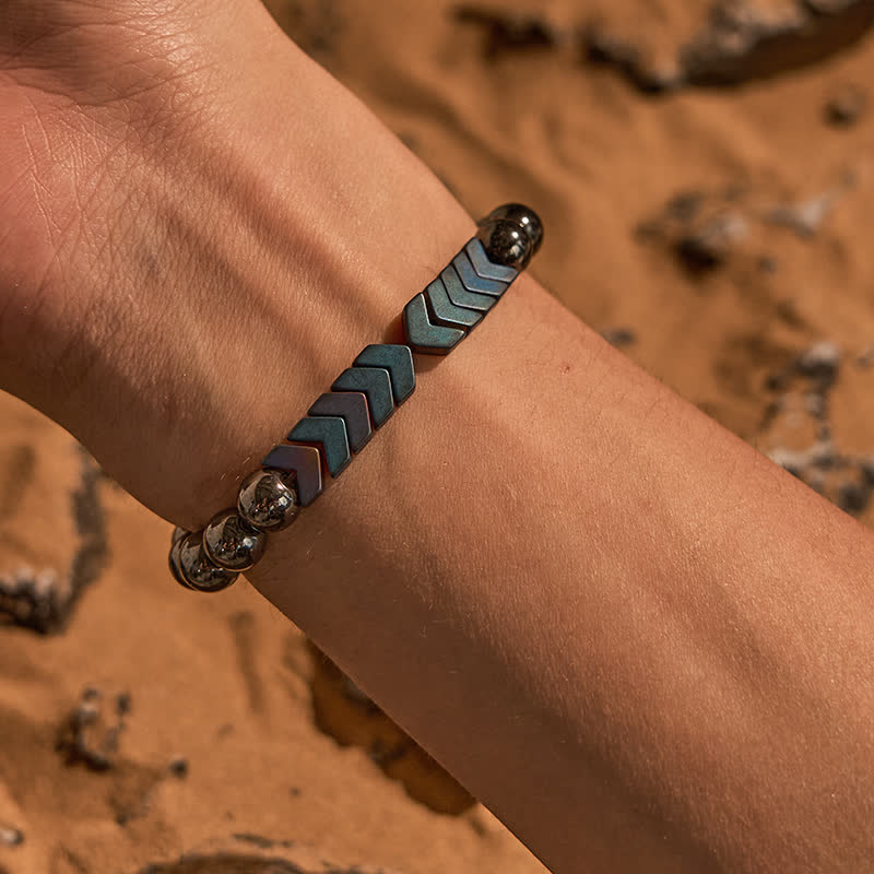 Bracciale con perline a freccia placcate in ematite naturale Olivenorma 
