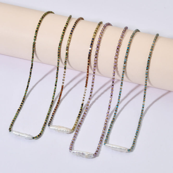 Collana di perline in stile boho con pietre preziose sfaccettate Narce Olivenorma