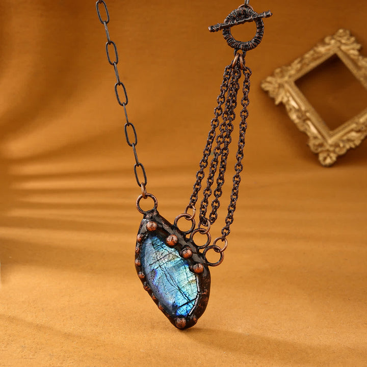 Collana con ciondolo di forma casuale in labradorite naturale Olivenorma