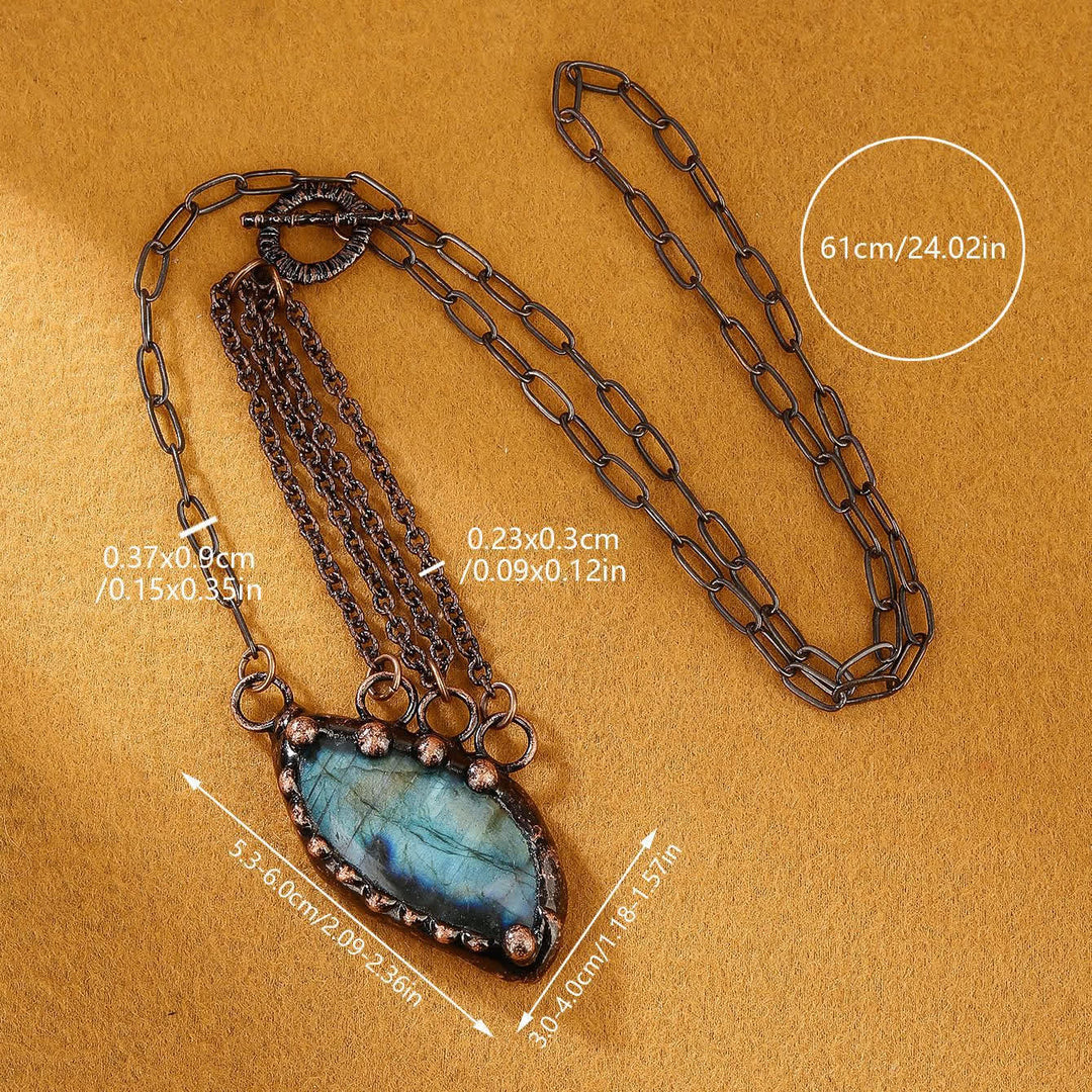 Collana con ciondolo di forma casuale in labradorite naturale Olivenorma