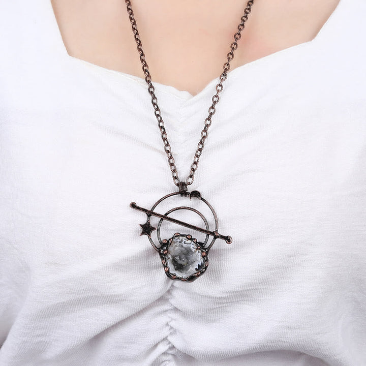 Collana con ciondolo in cristallo di grotta di agata bianca naturale Olivenorma