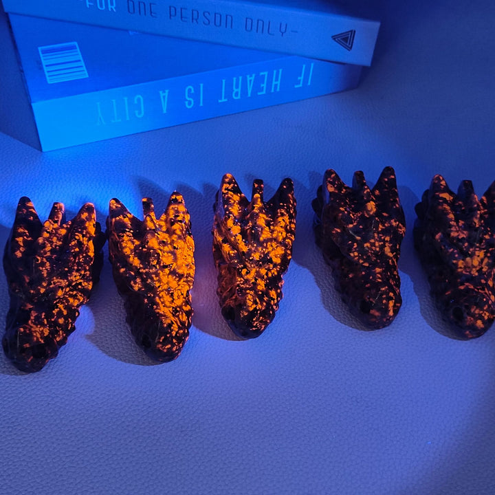 Decorazione con pietra preziosa testa di drago lucidante Yooperlite naturale Olivenorma