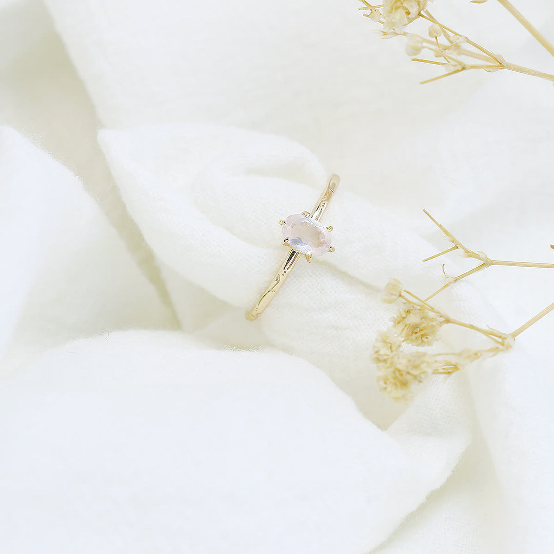 Anello Olivenorma con intarsio semplice in quarzo rosa e fluorite verde