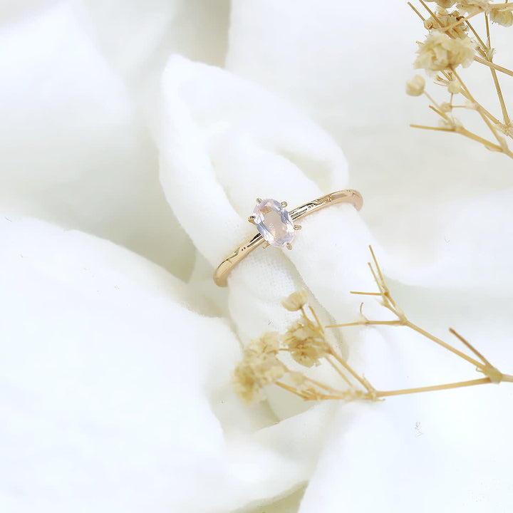 Anello Olivenorma con intarsio semplice in quarzo rosa e fluorite verde