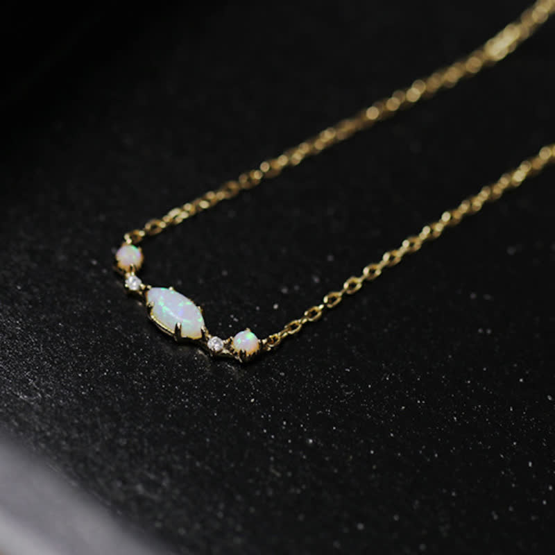 Collana con ciondolo a corona in opale naturale Olivenorma