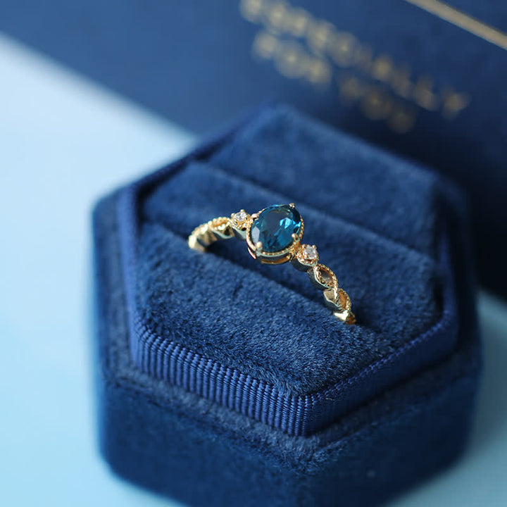 Anello vintage con topazio blu ovale Olivenorma