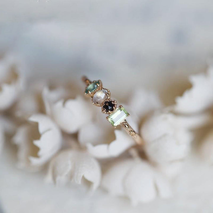 Anello personalizzato con pietra portafortuna in labradorite naturale Olivenorma