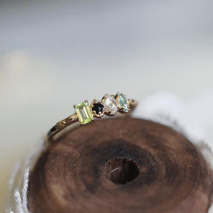 Anello personalizzato con pietra portafortuna in labradorite naturale Olivenorma
